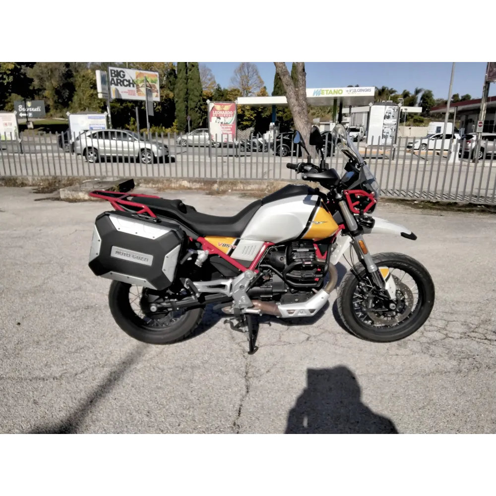 MOTO GUZZI V 85 TT ABS MOTO GUZZI V 85 TT ABS
