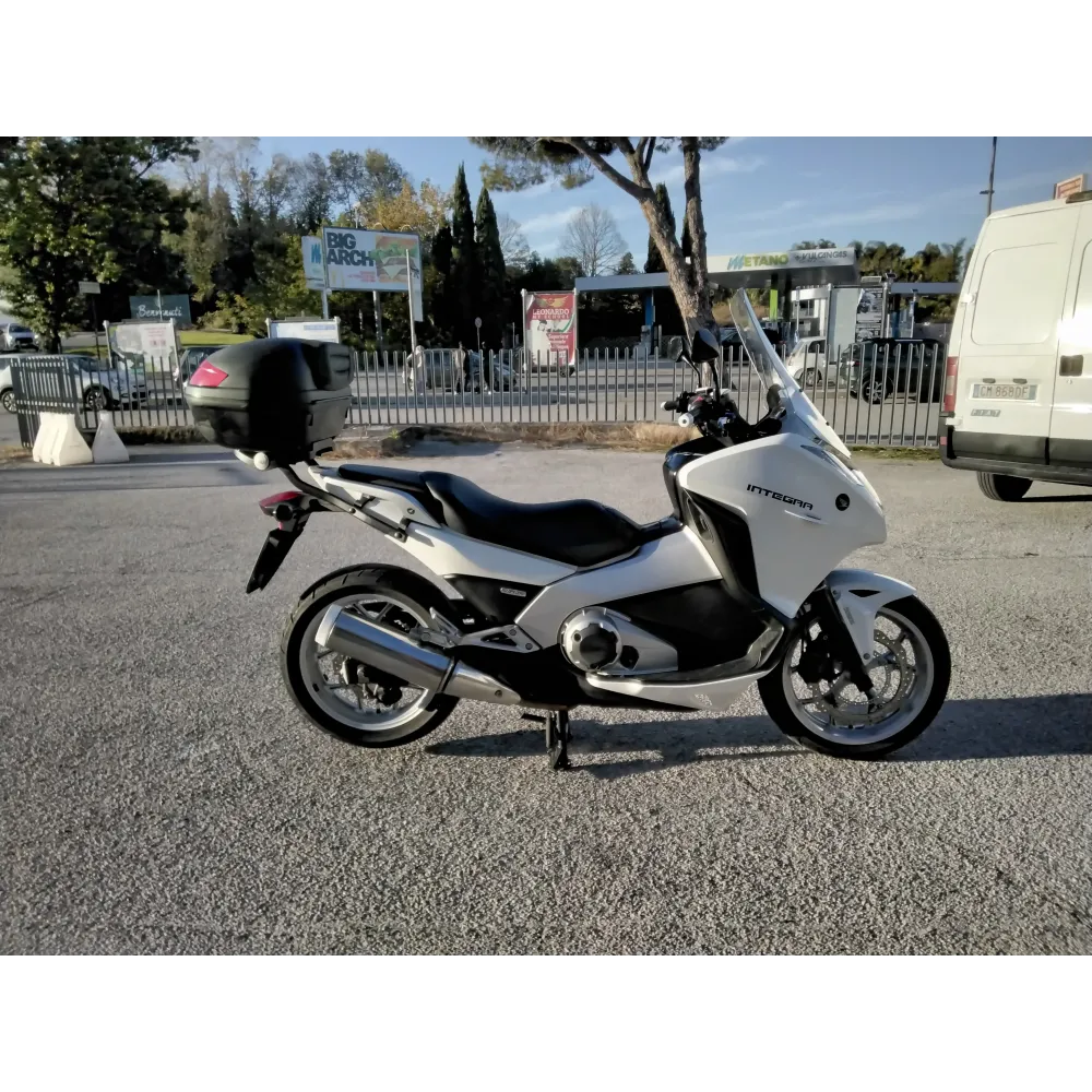 HONDA INTEGRA 700 ABS DCT HONDA INTEGRA 700 ABS DCT