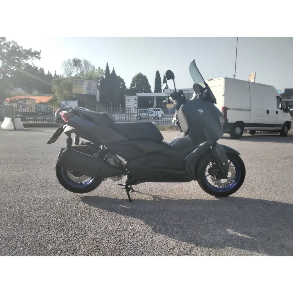 YAMAHA XMAX 300 - 2024