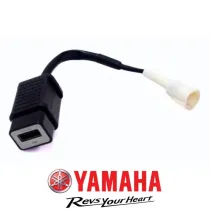 Adattatore USB-A 95mm Originale Yamaha per Tracer 7 B4TH66001000