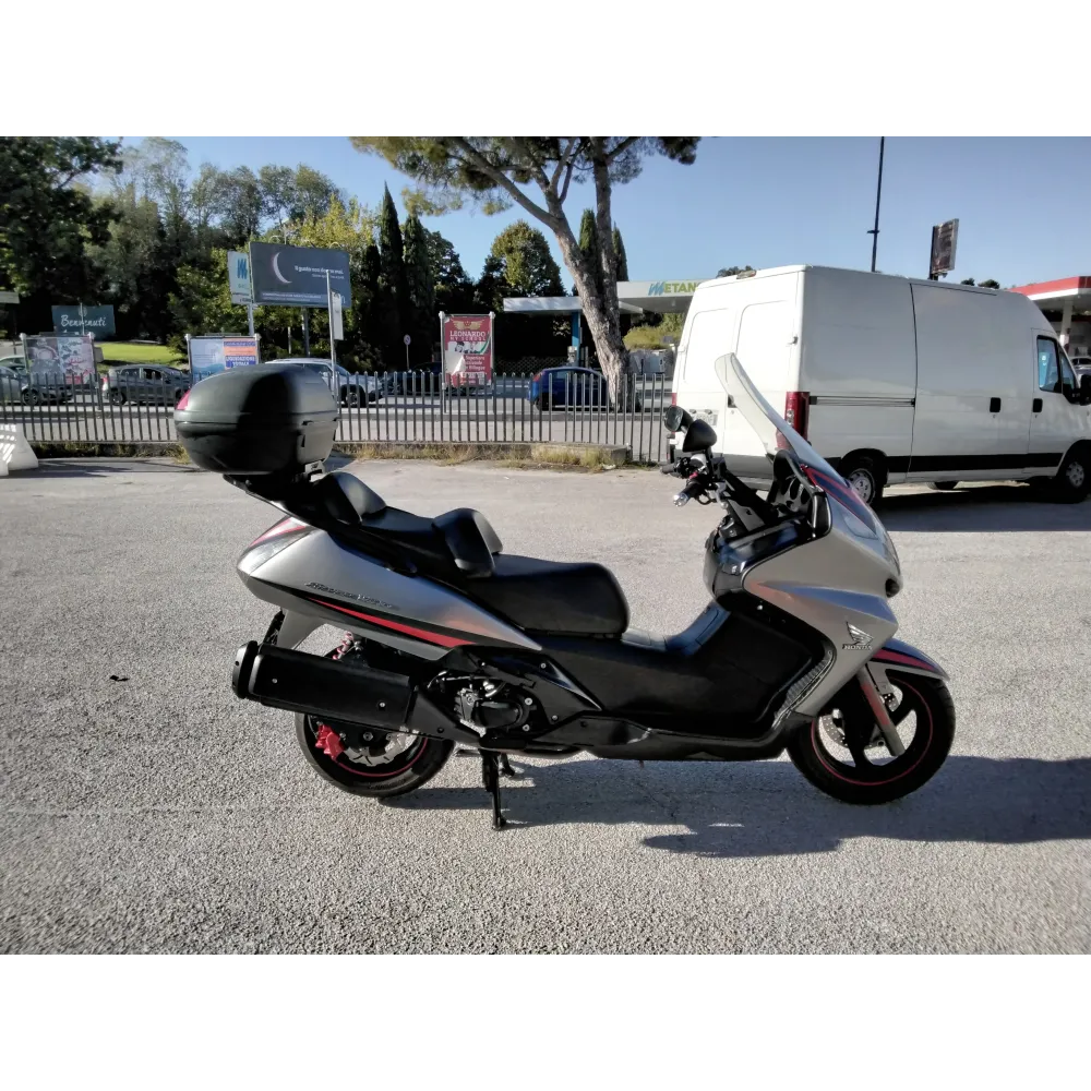 HONDA SILVER WING 400